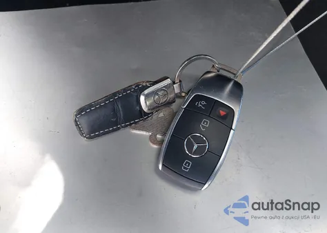 2020 Mercedes-Benz C 300 из США, поврежденный, VIN W1KWF8DB9LR601240